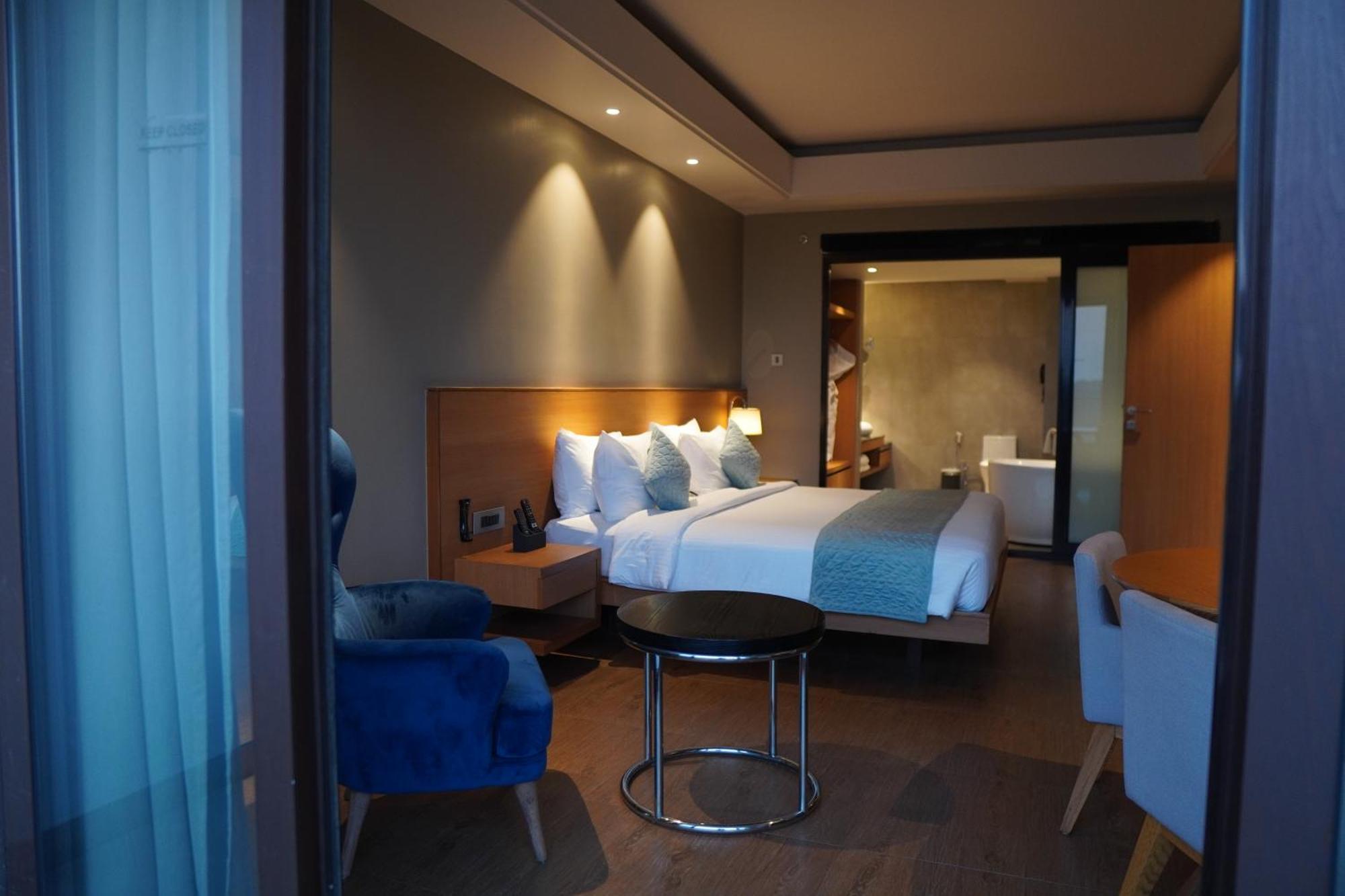 Kiranshree Grand Hotell Guwahati Eksteriør bilde