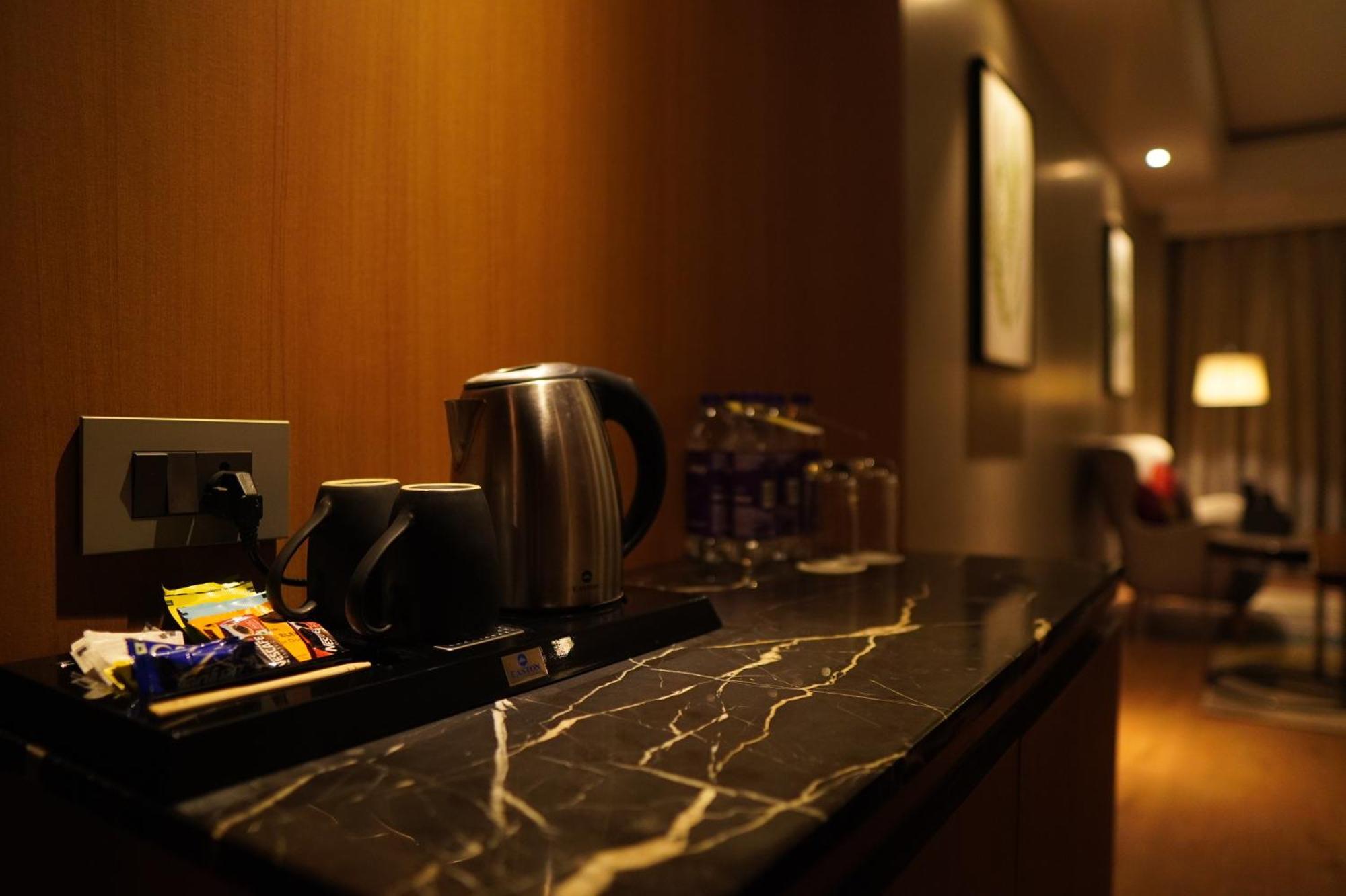 Kiranshree Grand Hotell Guwahati Eksteriør bilde