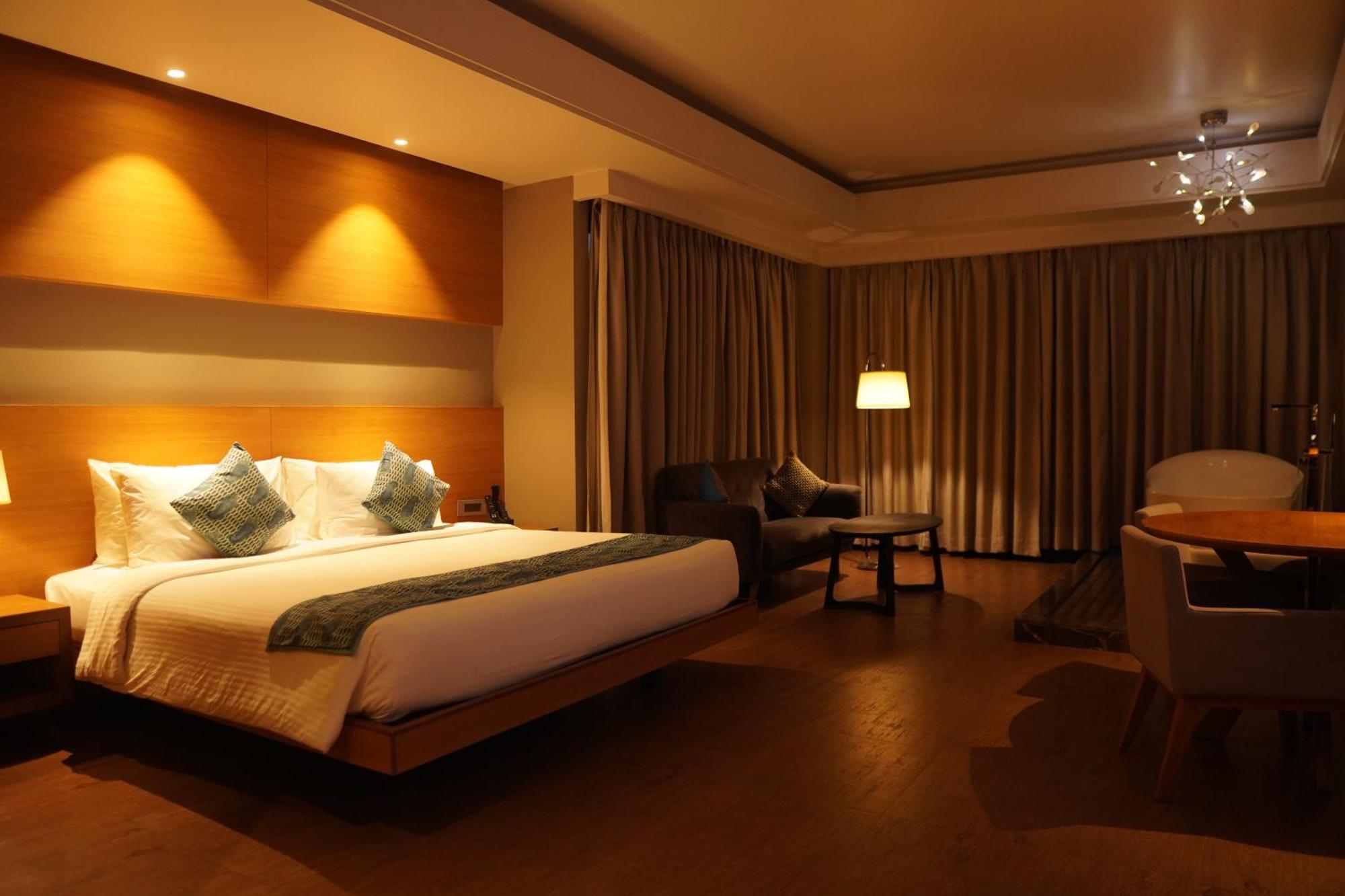 Kiranshree Grand Hotell Guwahati Eksteriør bilde